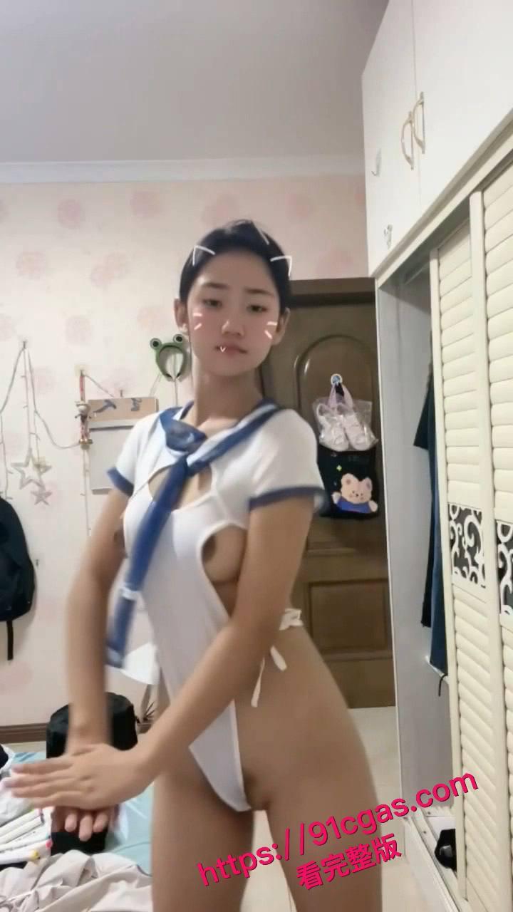 快手清纯学妹秒变反差骚妹！乳晕萌妹，高颜值极品尤物