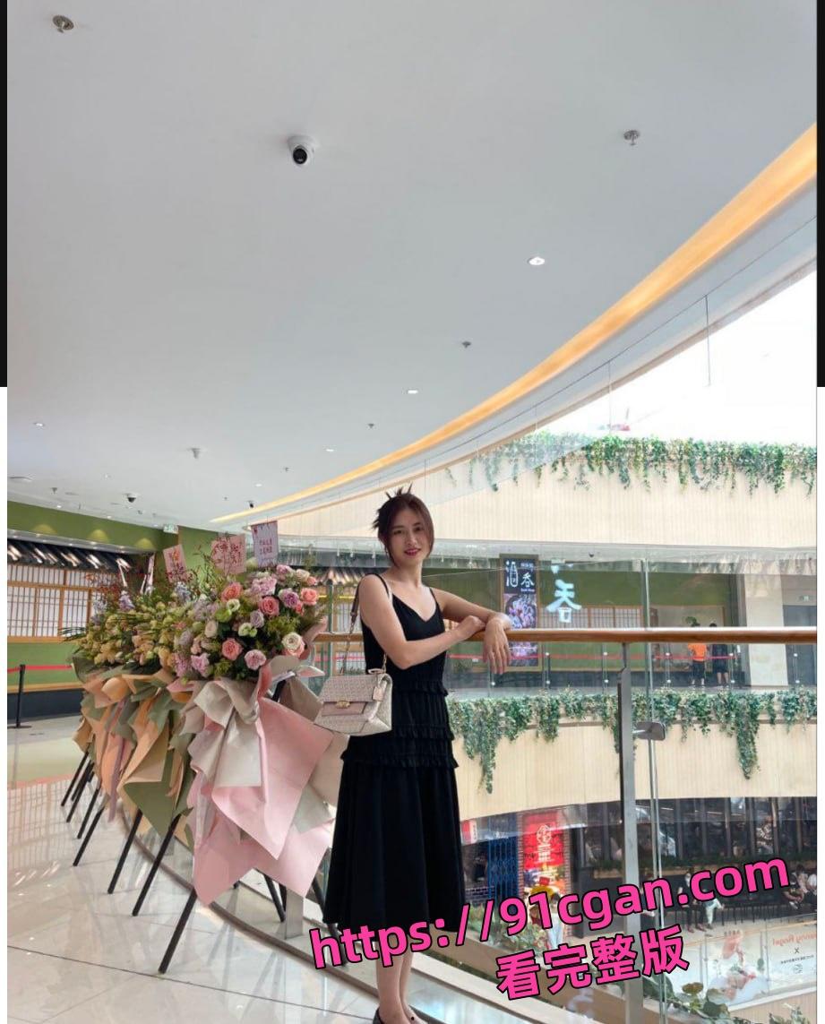 杭州浙商银行母狗 周雪瑶 性瘾极强爱玩3P 背着男友外出约炮被内射