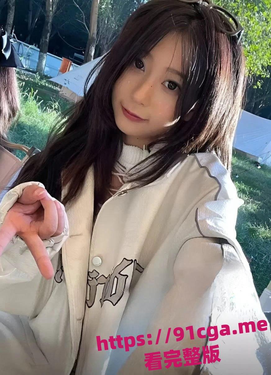 抚顺石油化工学院大三学姐崔梦曦 骚到爆表校园公交车约炮视频流出!-4