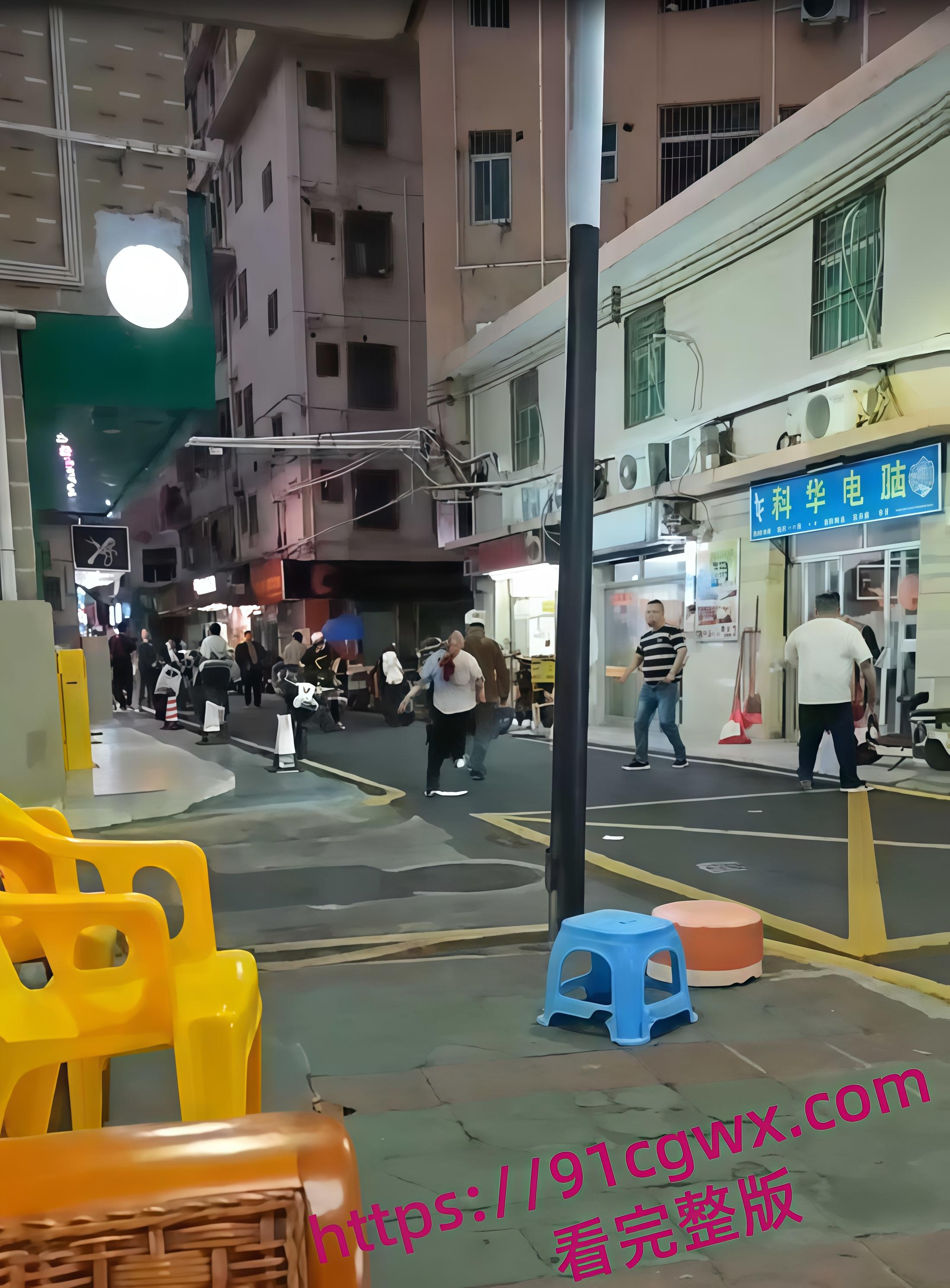 深圳龙岗出轨血案 女方挡刀护情夫,双双重伤血染街头,丈夫持刀被捕!-5