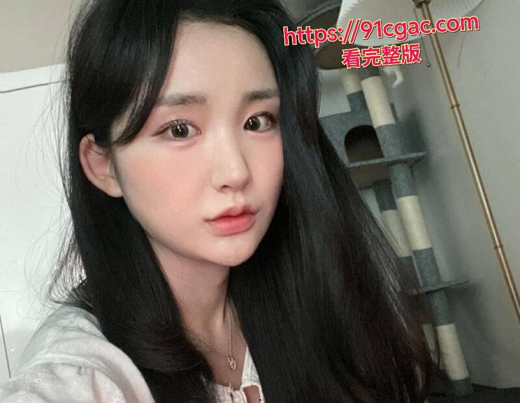 宝藏女孩携手对炮友韩国约炮之旅 一路上激情四射走到哪操到哪！！刺激！