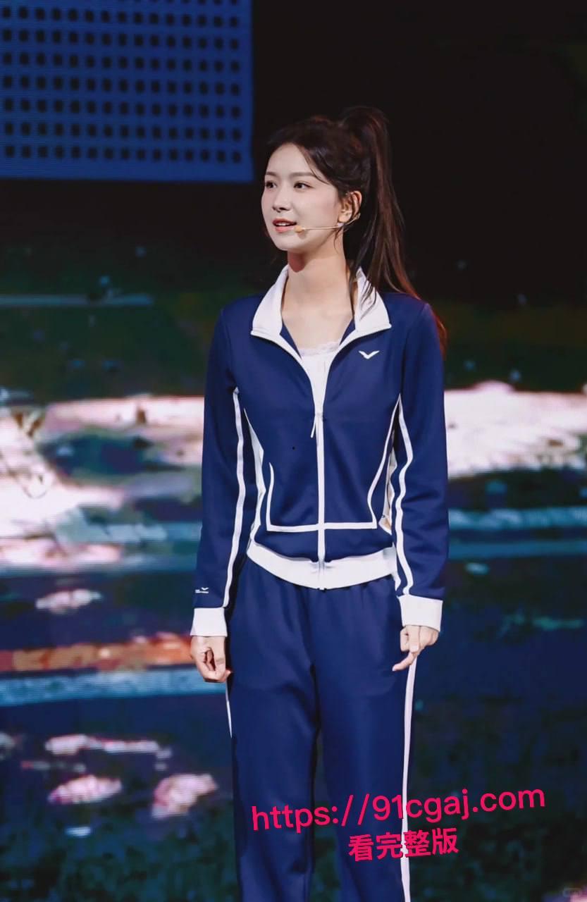 真实约炮!约到一个中央戏剧学院的学生妹,真实嫩得没有天理,口交后入简直爽歪歪!-5