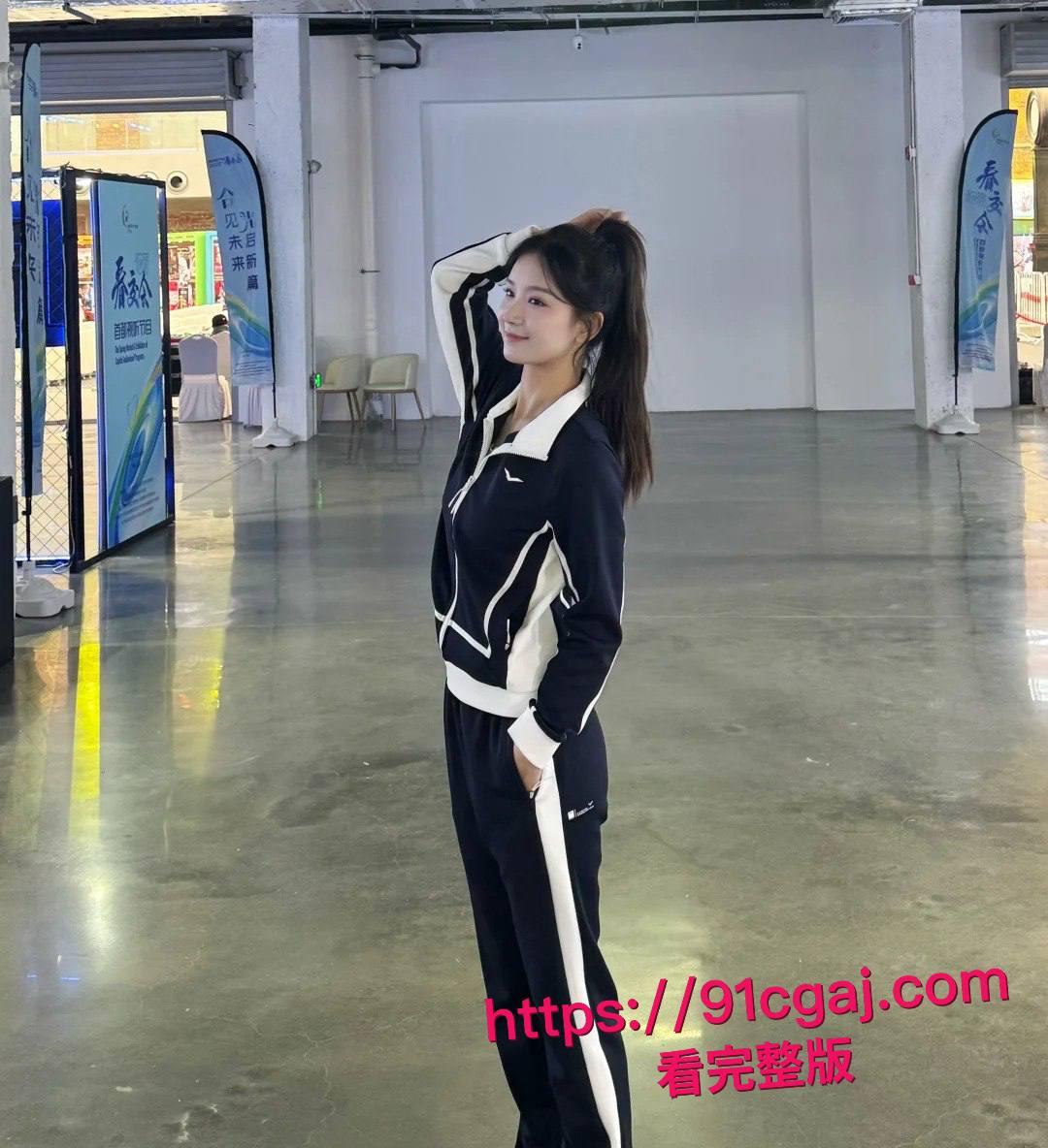 真实约炮!约到一个中央戏剧学院的学生妹,真实嫩得没有天理,口交后入简直爽歪歪!-6