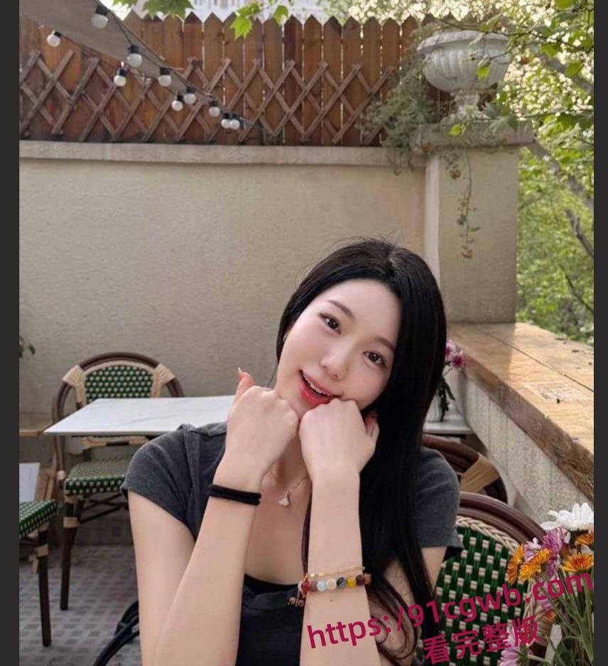 上海世界小姐荔枝下海卖淫视频流出 三天要价三万 能文能武露脸被无套狂插