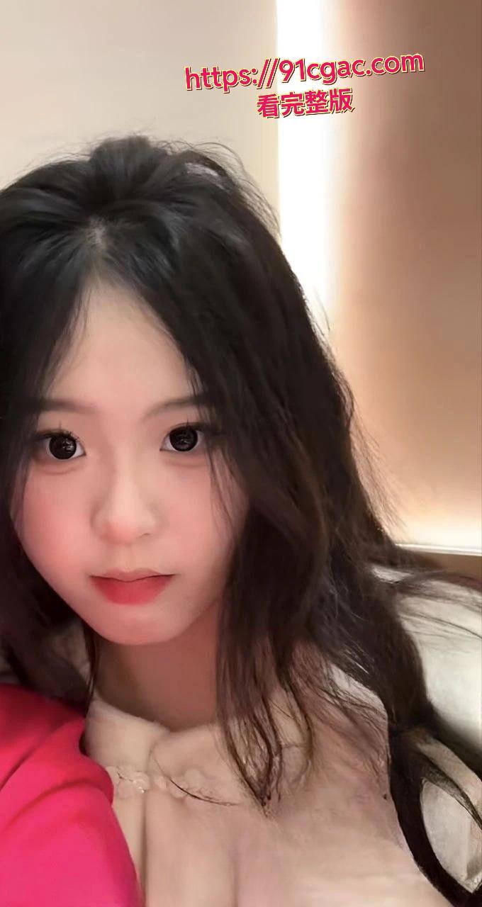 广州民航学院校花贾明爽不雅视频流出，高冷女神私密调教玩法曝光，尺度惊人！