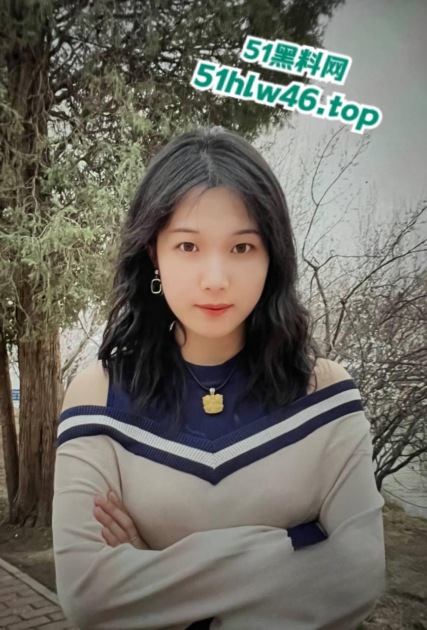 陕西渭南师范学院【陈小雨】背着男友出轨还惨遭炮友曝光，现在是全校出了名的肉便器！