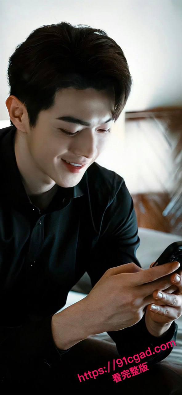 许凯感情风波连环爆霸榜热搜一周，许凯出轨赵晴不雅视频被曝光。