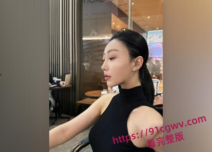 演员加世界旅游小姐冠军王瑞琦在香港外网卖淫曝光大量卖淫视频与图片！-5