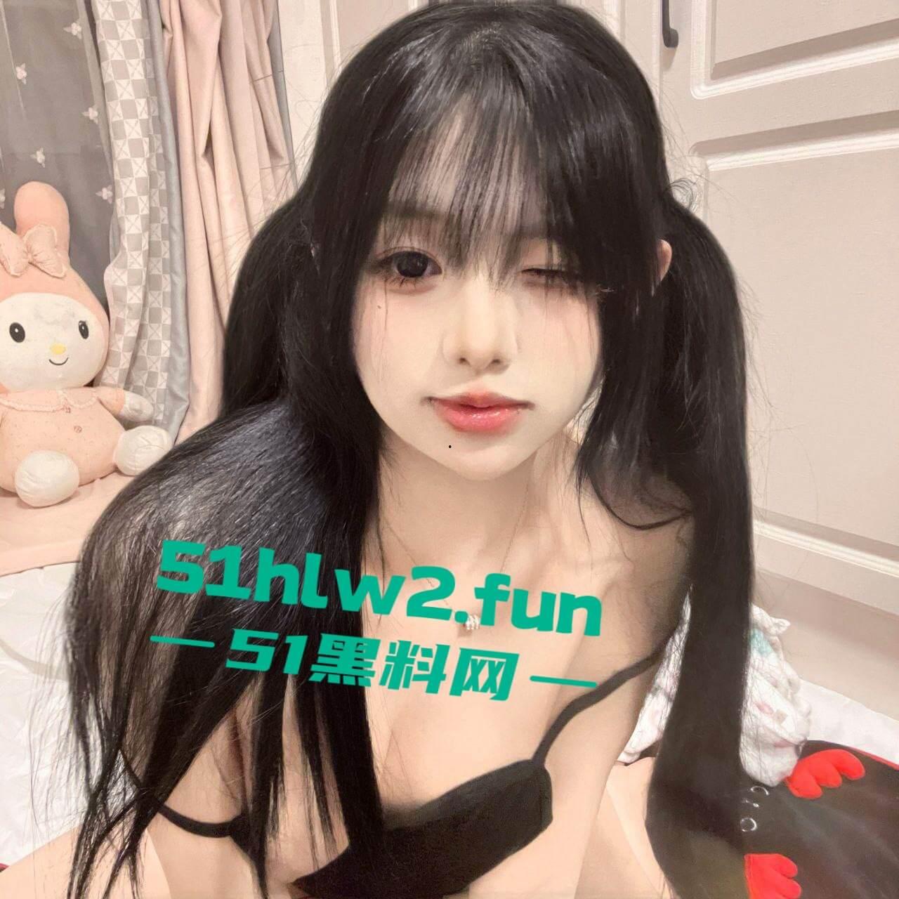 双马尾极品小萝莉嫩妹【筱呆呆】完美身材反差小母狗，超喜欢萝莉的裸舞抖奶福利视频流出。