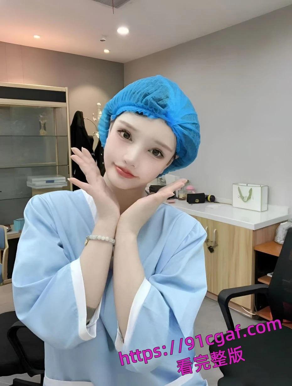 徐州东方人民医院高颜实习护士胡良玉为了保住这份工作给主任儿子肆意调教沦为母狗