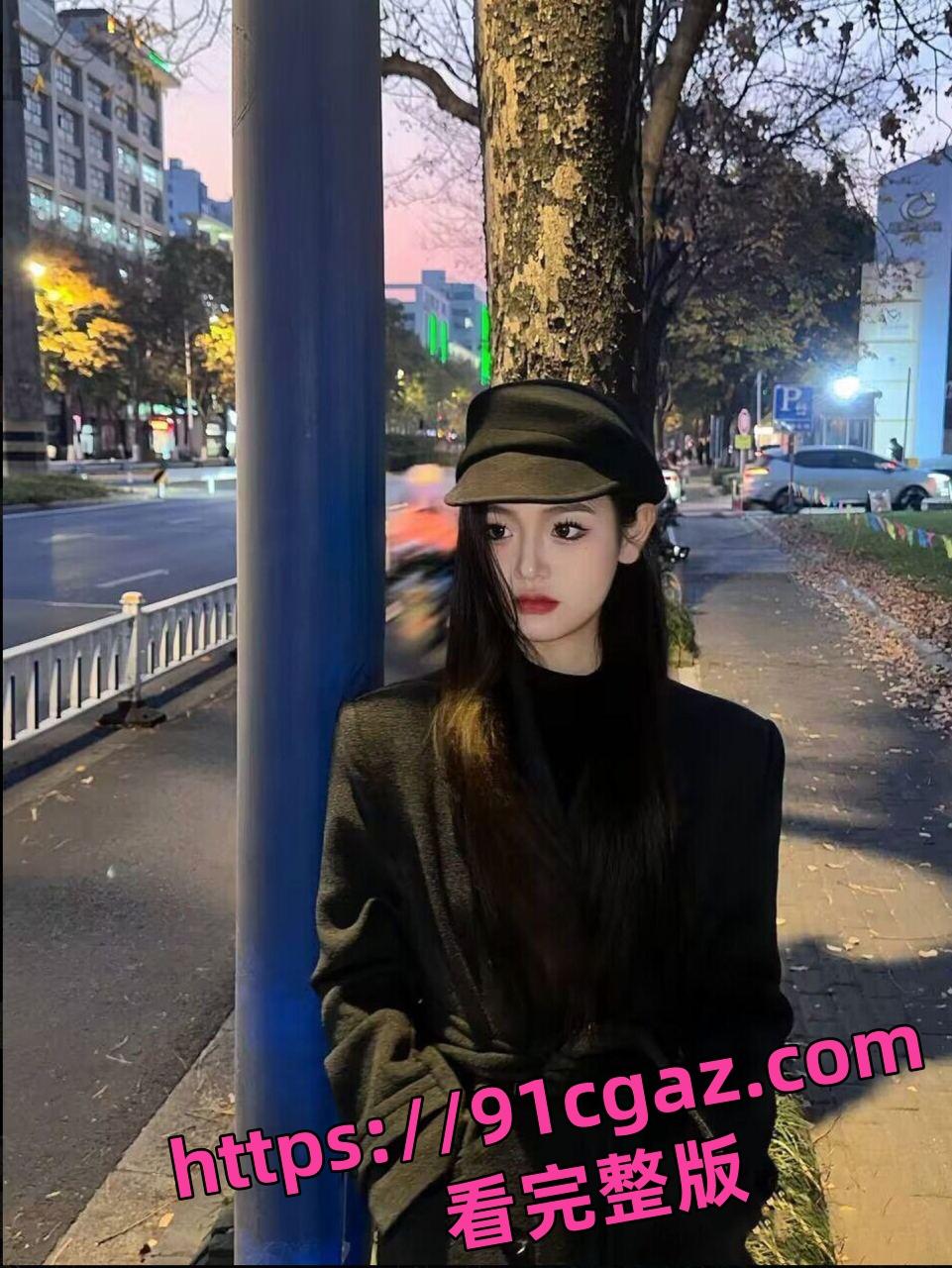 独家曝光四川传媒学院反差母狗徐焕 大学3年谈了12个男友 简直就是个公共插座！