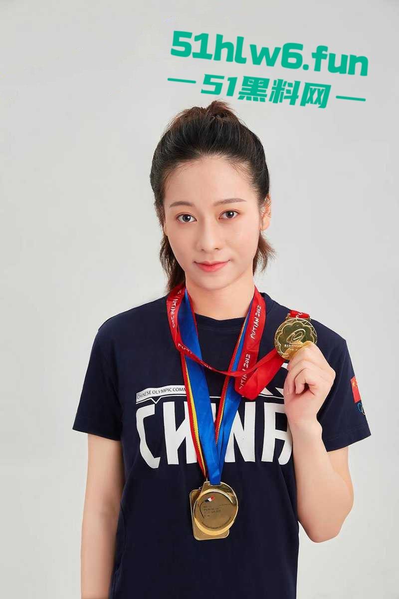 一波未平 一波又起【吴柳芳】恋爱期间出轨事件再度登上热搜,恋爱期间出轨不雅视频惊爆眼球!-4