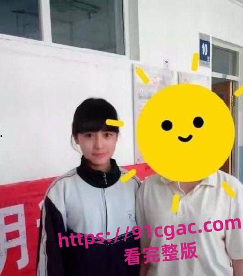 重庆财大新疆母狗夏兹热丽第一次破处口吞脸射视频流出 干完舔精自拍!-6