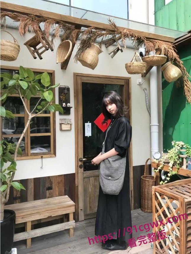 上海富二代大哥包养中日混血妹子 平日乖乖女私下超反差 3P淫乱双洞齐开 性爱视频曝光！