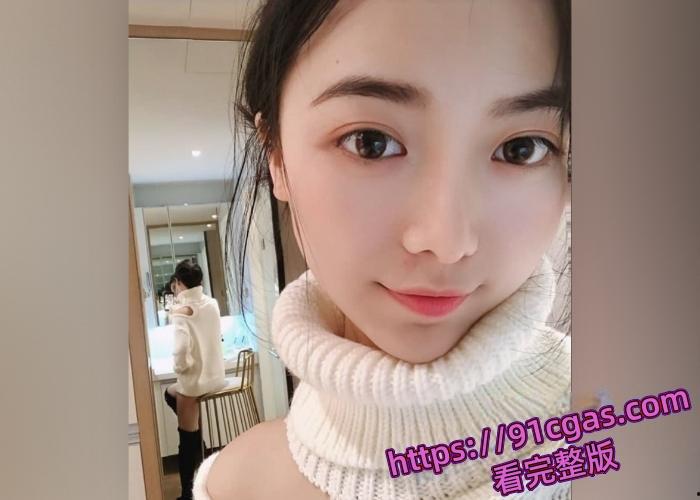 四川传媒极品粉嫩校花 朱姝君 酒吧喝酒被富二代看上带去情趣酒店,出轨视频曝光-6