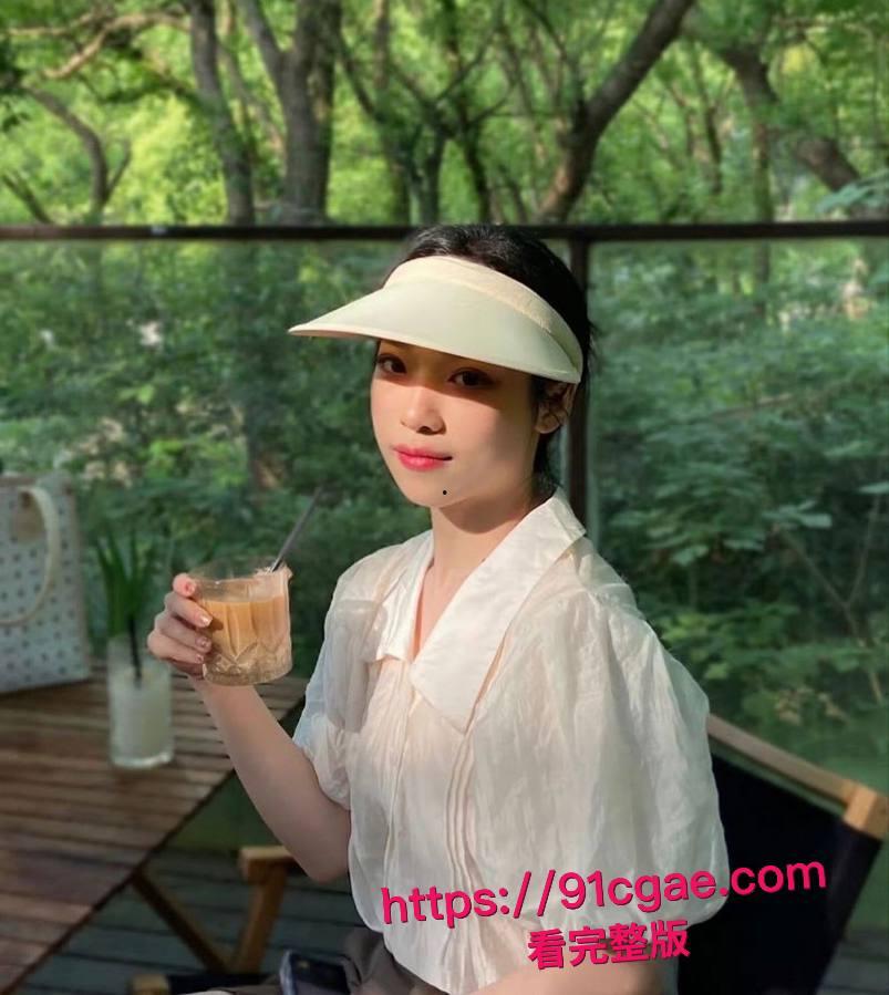 吉林舞蹈学院程念双练功房被学长扯破黑丝狂操 传统体位转后入 抠穴潮喷浪叫不断!-4