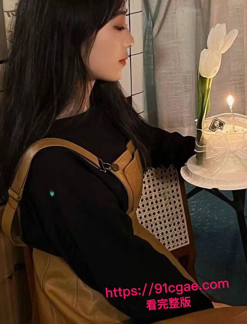 吉林舞蹈学院程念双练功房被学长扯破黑丝狂操 传统体位转后入 抠穴潮喷浪叫不断!-5