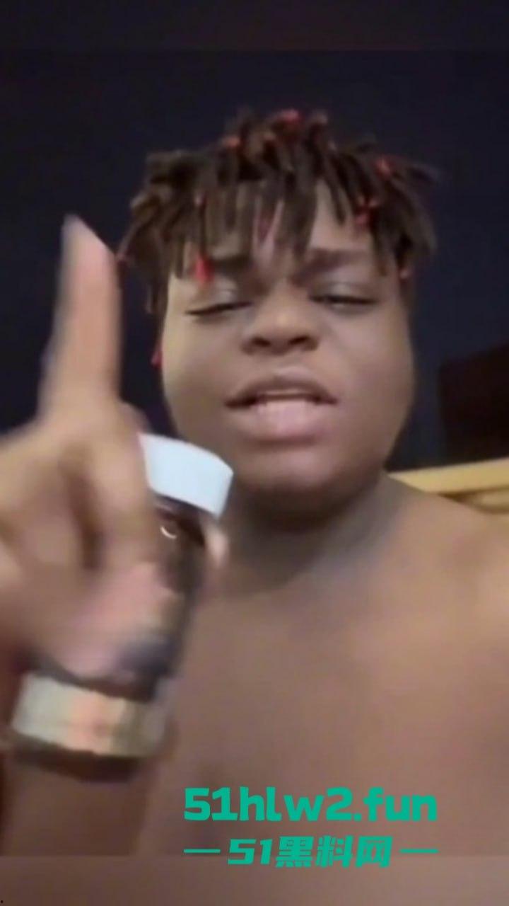 战狼2爆火的卖黄碟【小黑】竟转行干网黄了，网络带货卖伟哥约女神做爱亲自证实伟哥效果！