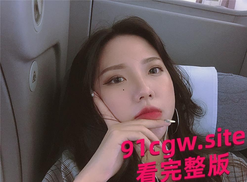 高颜值网红美甲师奈奈，被大神哄骗酒店做美甲惨遭诱奸