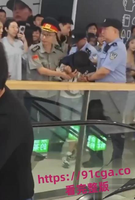 黑龙江哈尔滨哈西万达，偷拍狂被抓住，又是哪个博主要断更了！-6