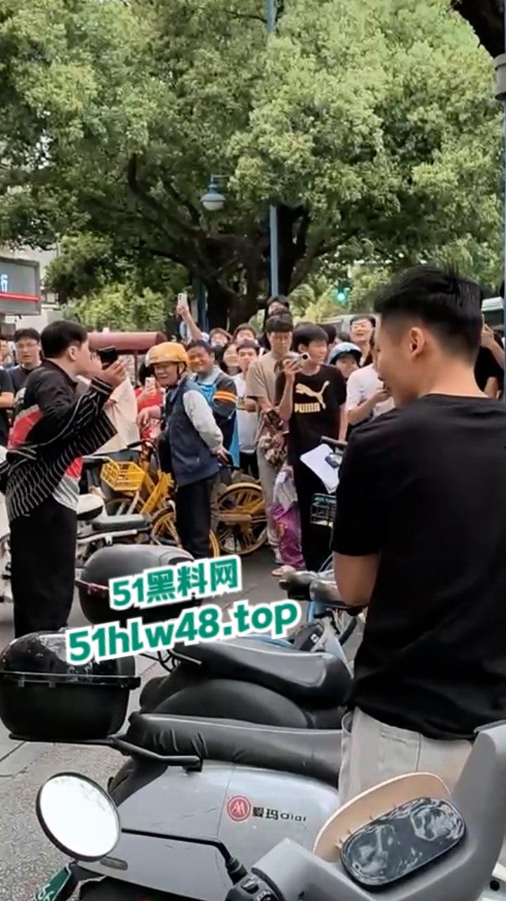 湖南纯爱小伙应声倒地!小伙为爱奔赴湖南打工,为爱工资全款上交却被女友戴绿帽。-5