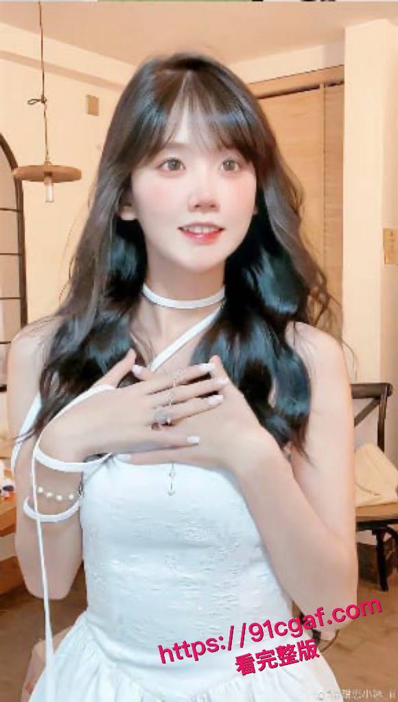 抖音1800W女网红 井川里予 深陷舆论风波 早期跟男友的性爱视频流出！