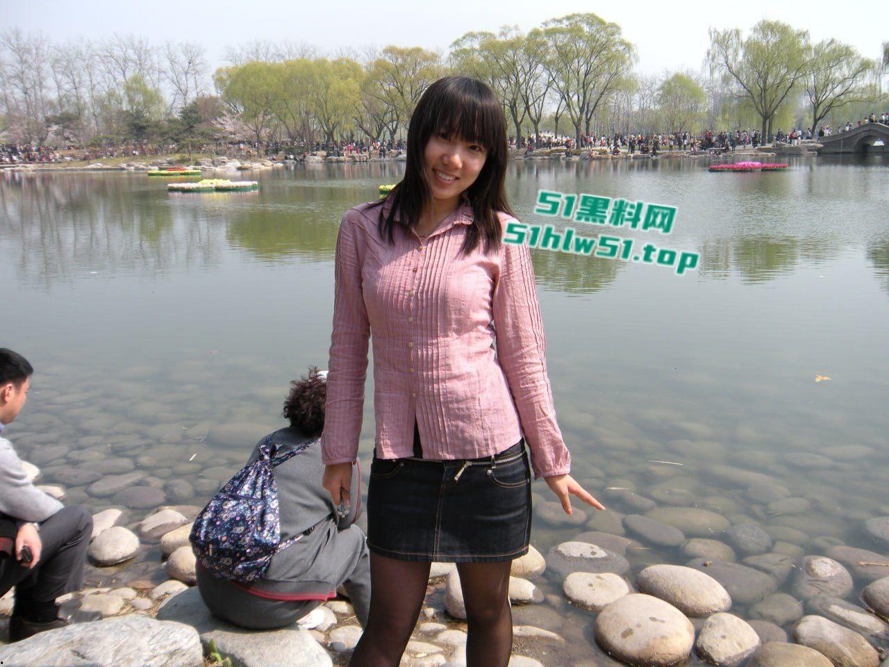 反差婊良家少妇【王素洁】大奶肥臀极品人妻约炮当母狗，情人曝光性爱艳照视频！-4