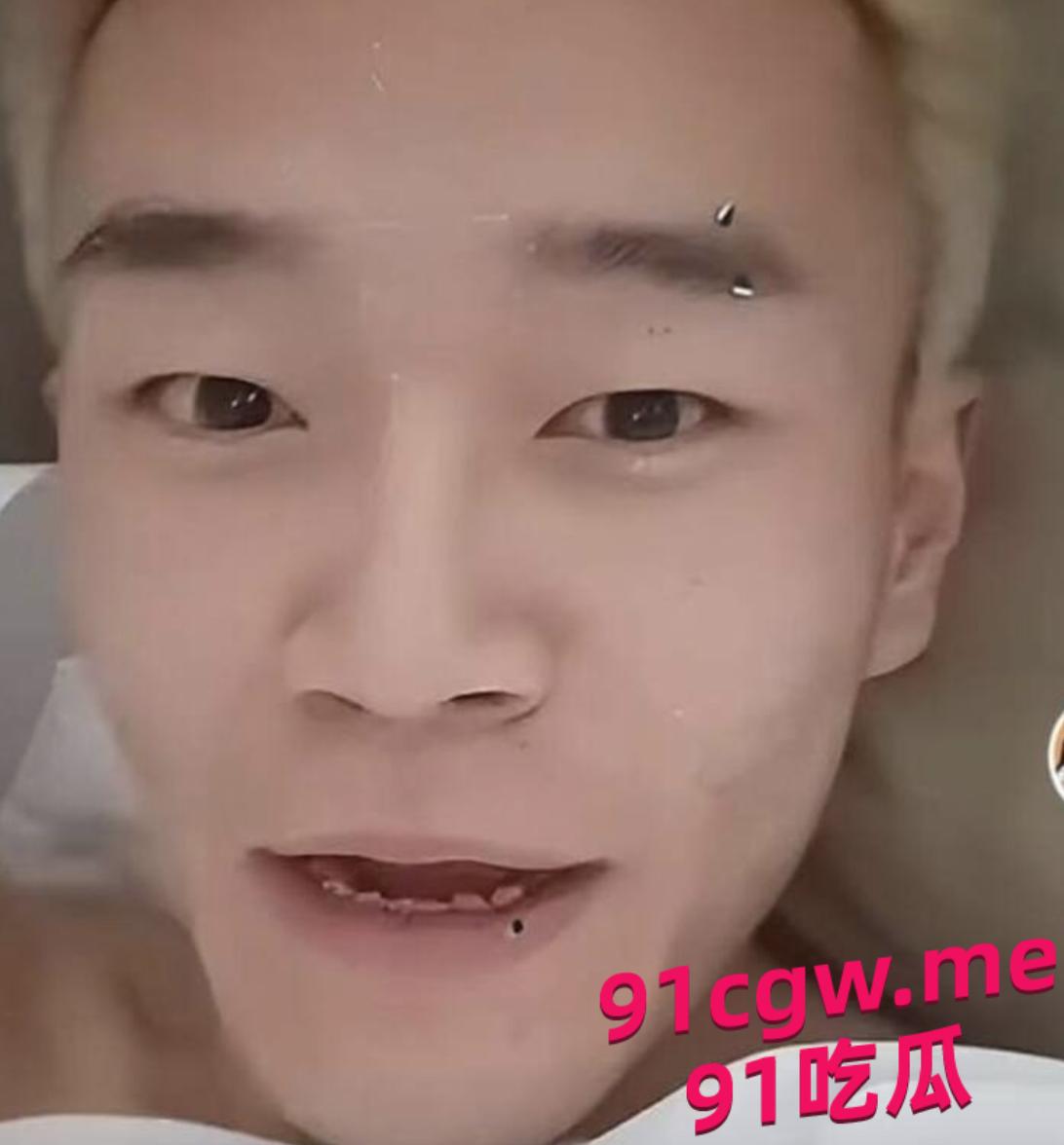 网红周二磊热瓜来了 男主评论区全是卖片哥 6部不雅视频合集