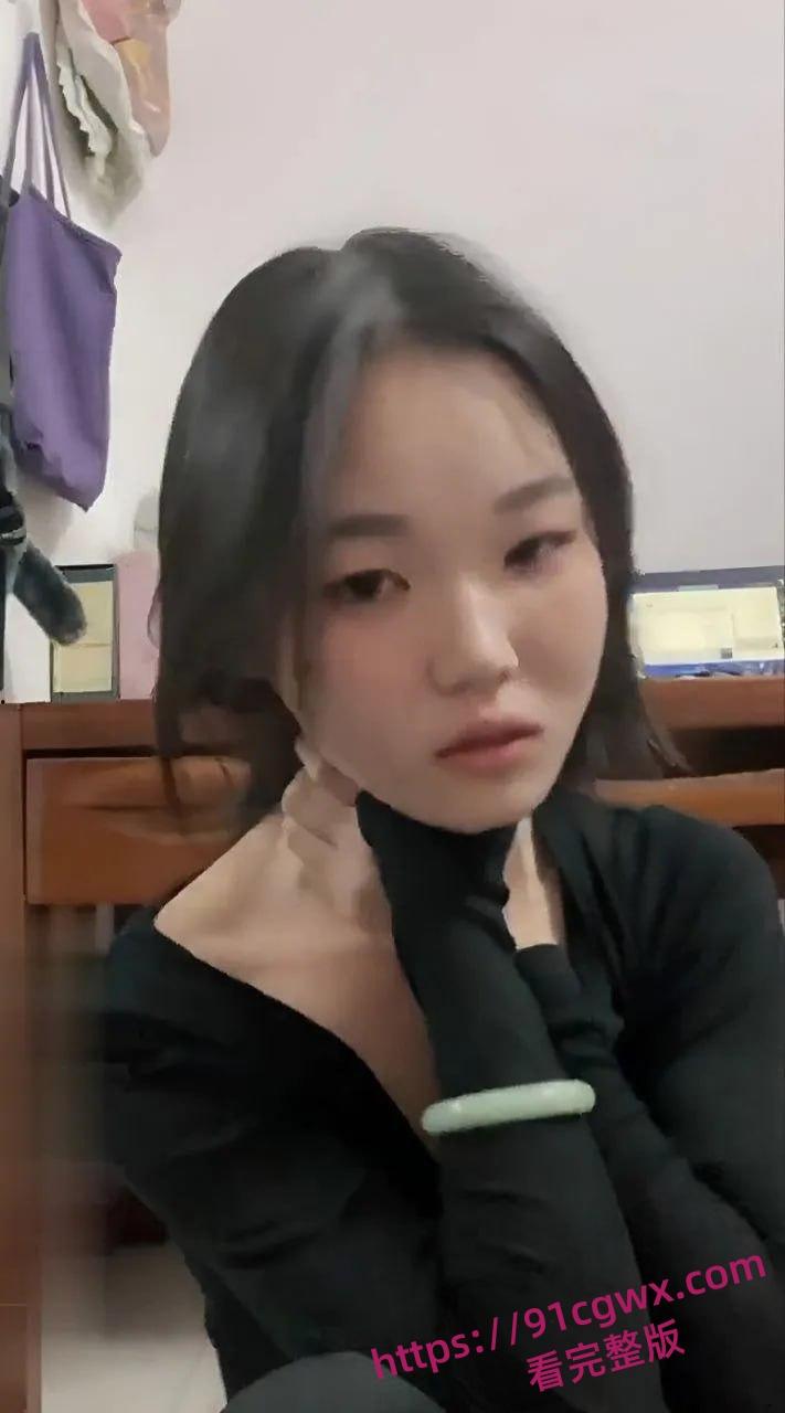 湖南职业学院素人学妹陈泽熙包养调教视频流出 私底下玩的真尼玛花