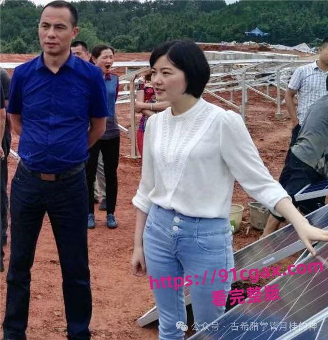 江西浮梁市监局45岁美女局长李彬偷情视频流出!堪称“史上颜值最高”的美女官员-5