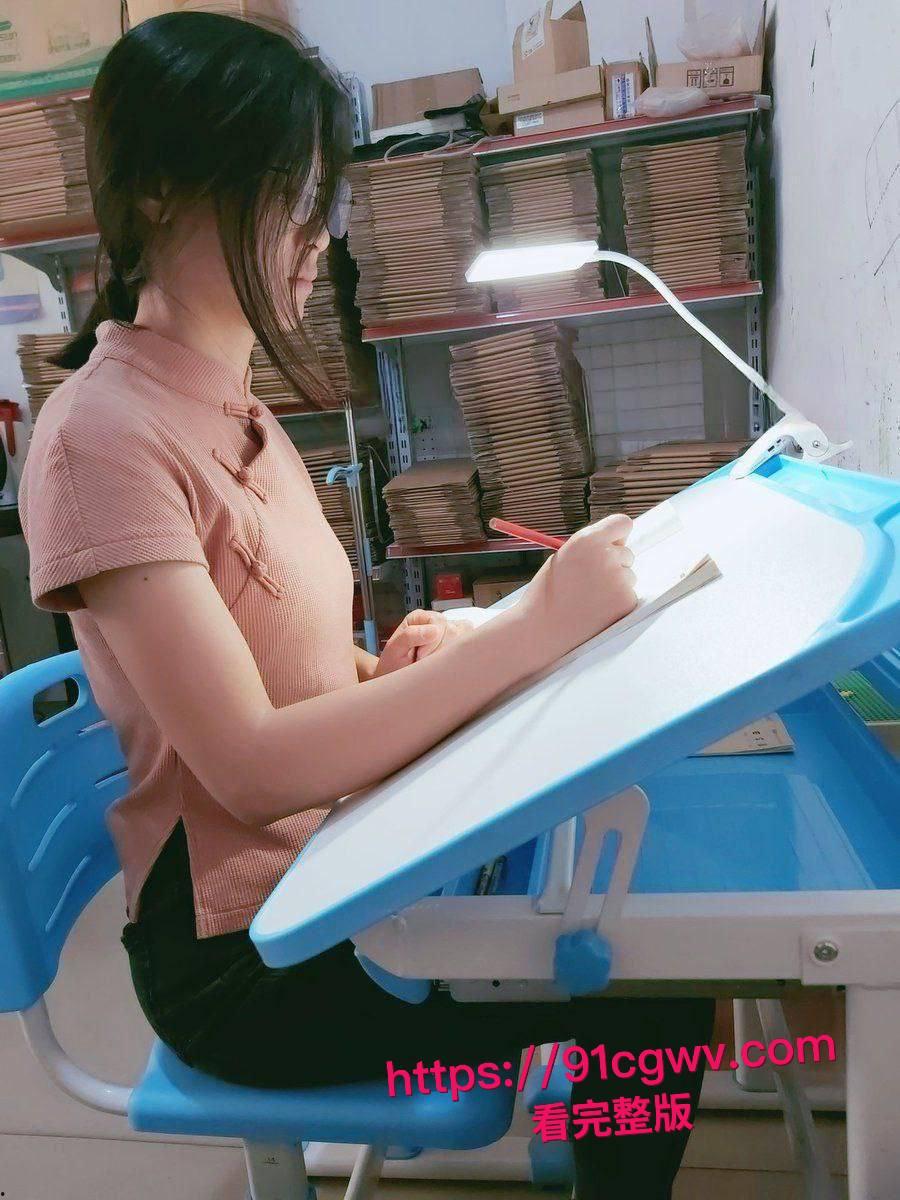 人妻猎人卷土重来!90后文艺小少妇沦陷大鸡巴陷阱,嫩逼被无套猛插浪叫连连,私拍片段泄露让人肾亏-6