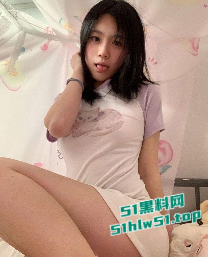 刚踏入社会的极品反差健身学生妹,骚母狗身材超赞,口交自慰勾引金主,粉嫩小穴诱人至极!-3