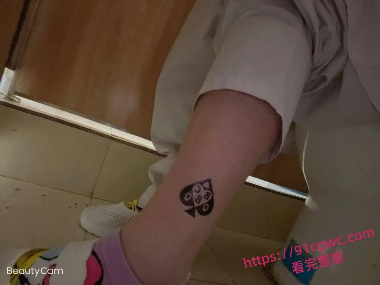 广西护士学院蒋X怿和男友日常性爱记录流出!沦为母狗肉便器把她草得服服帖帖淫语不断!-4