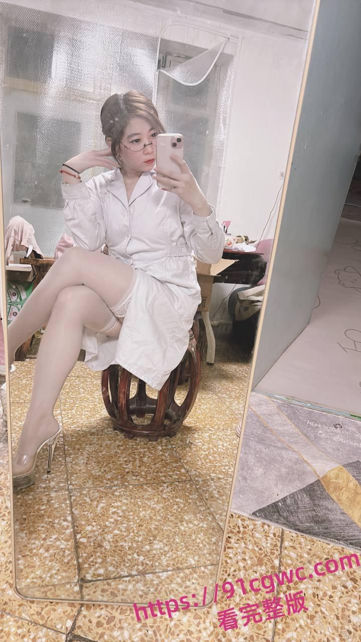 广西护士学院蒋X怿和男友日常性爱记录流出!沦为母狗肉便器把她草得服服帖帖淫语不断!-12