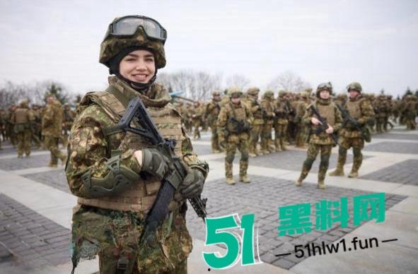 俄乌战争的战场最真实实况曝光，女兵被俘后残忍侵犯后再杀视频，国家的争斗害了无辜的人。-2