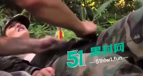 俄乌战争的战场最真实实况曝光，女兵被俘后残忍侵犯后再杀视频，国家的争斗害了无辜的人。-8