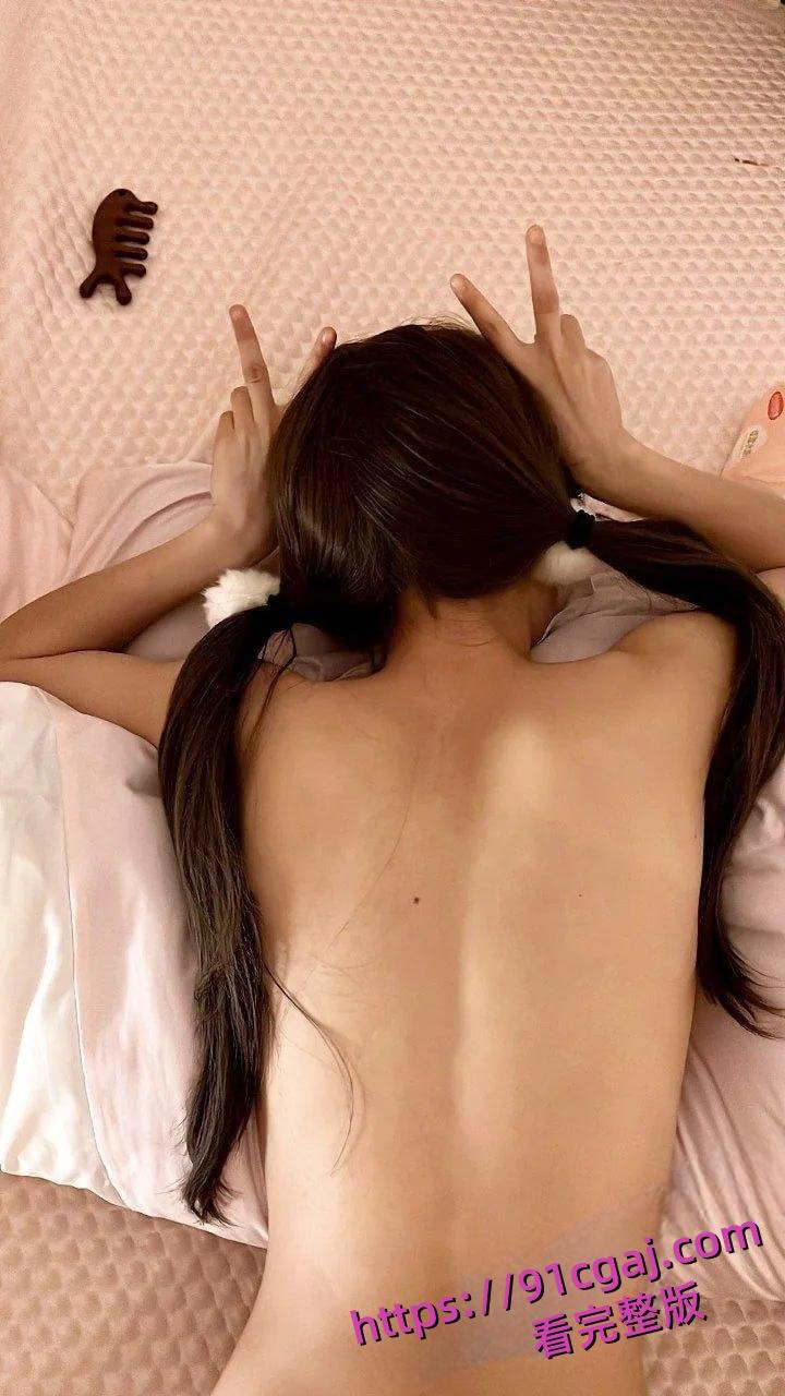 清纯反差校花嫩妹辞宝高颜值jk少女福利姬 嫩足黑丝足交侍奉金主-6