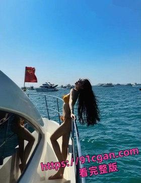 抖音网红刘紫怡男友三亚酒店闭关三天，她被男友狂干骚穴喷水呻吟尖叫，私密淫乱至极!