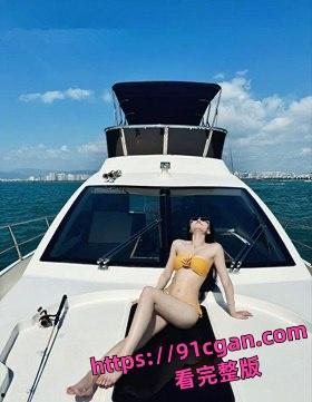 抖音网红刘紫怡男友三亚酒店闭关三天，她被男友狂干骚穴喷水呻吟尖叫，私密淫乱至极!-4