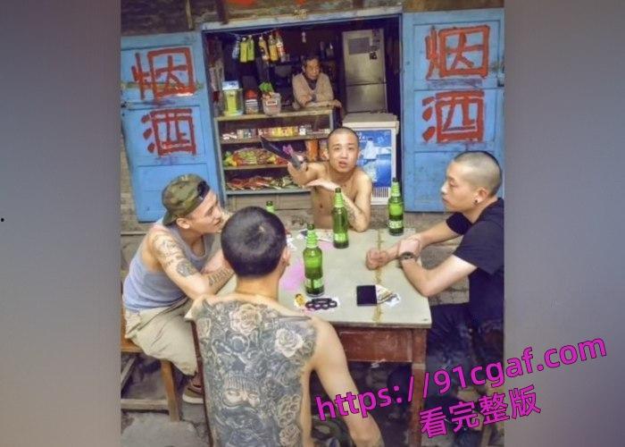 曝光gai约炮女粉丝,在与女粉的互动中,经常发生超亲密的举动-5