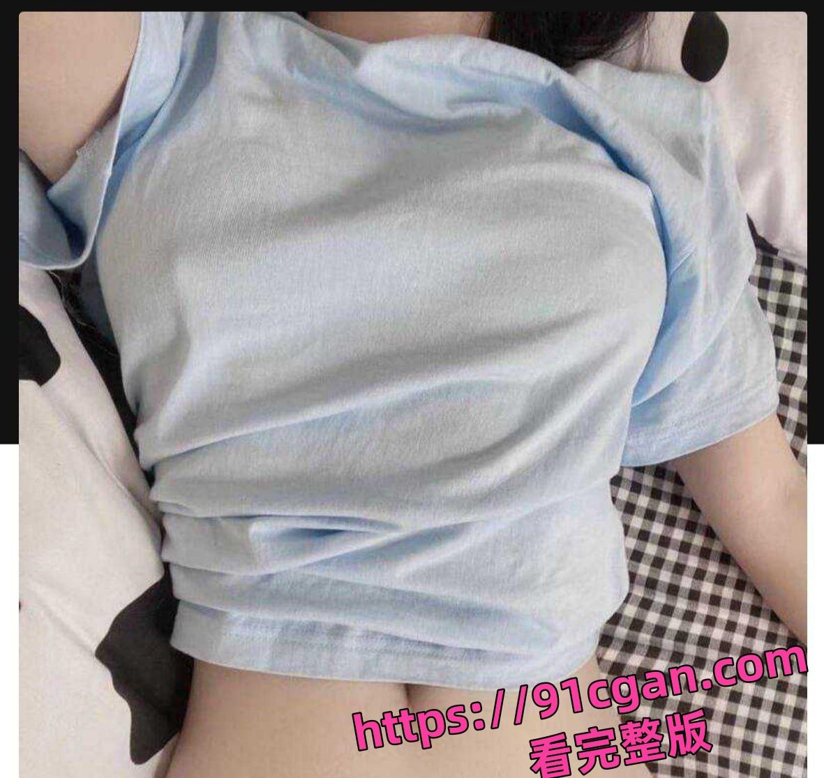 赣州师范科技学院短发精神学妹杨嘉婧03年的小嫩逼,到处发骚照勾引男同学-4