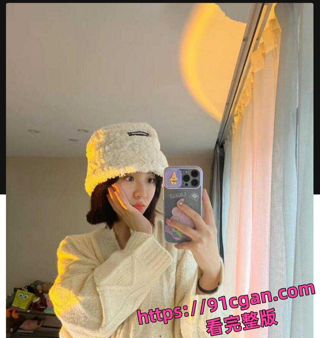 赣州师范科技学院短发精神学妹杨嘉婧03年的小嫩逼,到处发骚照勾引男同学-5