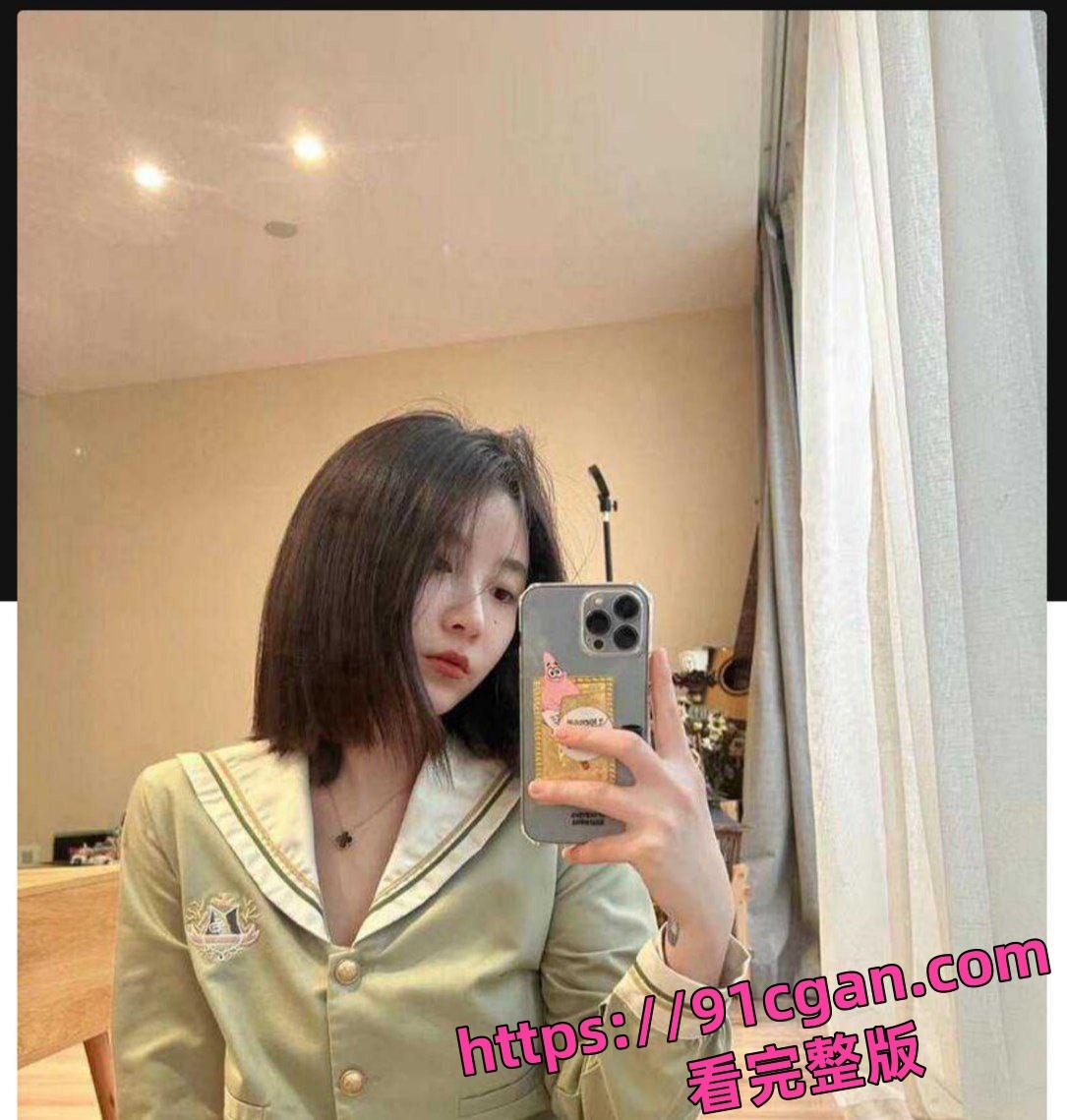 赣州师范科技学院短发精神学妹杨嘉婧03年的小嫩逼,到处发骚照勾引男同学-6