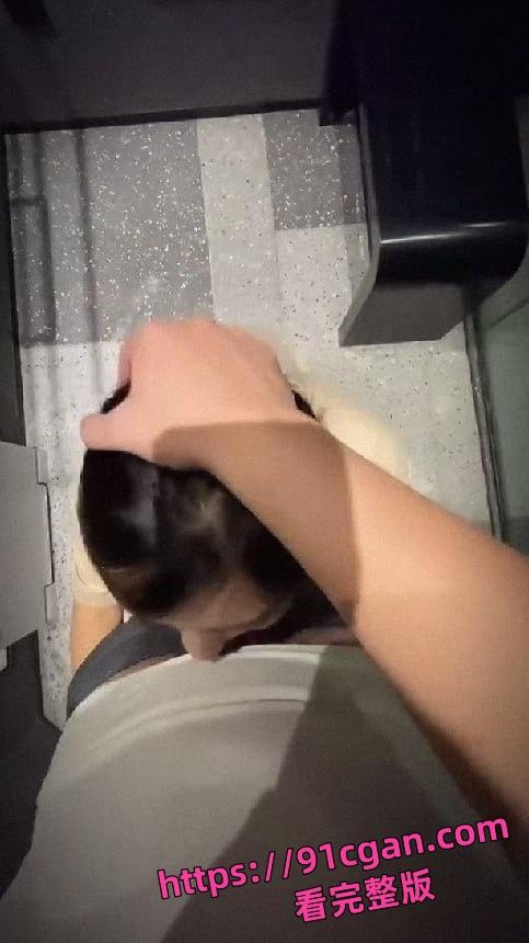 杭州某酒吧气氛组 张欣慧 被社会小伙调教成性奴母狗 还带去给兄弟一起操 真是白瞎了