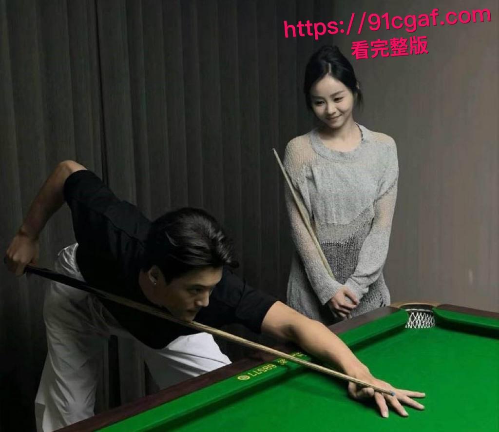 抖音700w粉丝网红 胡楚靓 怒爆男友小袁出轨台球助教 反被粉丝怒斥脚踏两船 聊天记录实锤曝光!-11