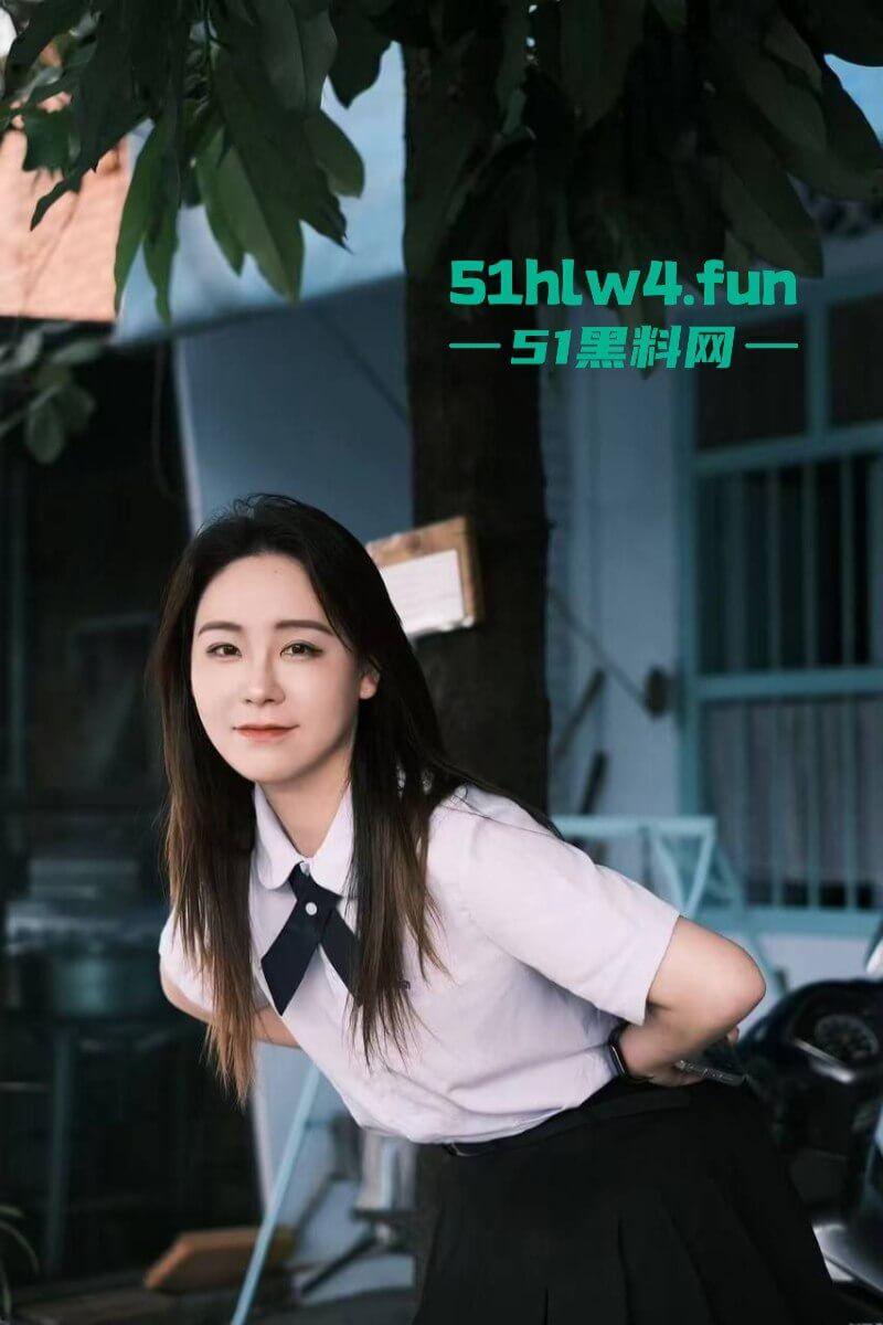 披着老师的外衣行母狗之事,苍南县蒲城学校音乐老师【洪冬暖】带情夫回家打炮被抓现场视频流出。-11