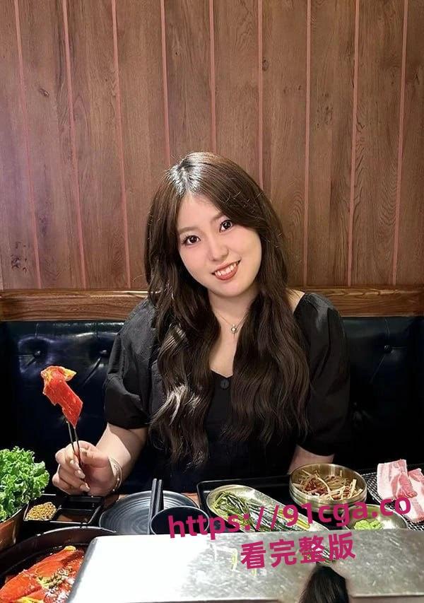 北京石油化工学院徐子含公厕主动给炮友舔屌 在男友的眼皮底下干这事!-4