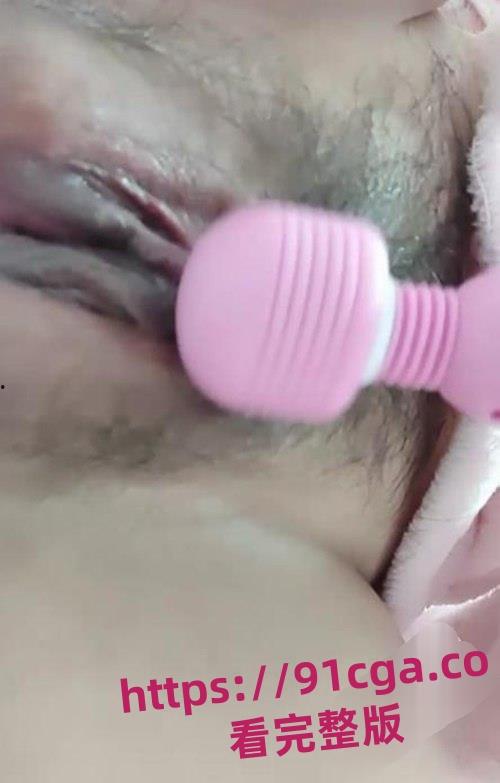 深圳新安职业技术学院极品嫩妹「曹婉婷」酒店私密视频流出！男友狂舔粉穴！-5