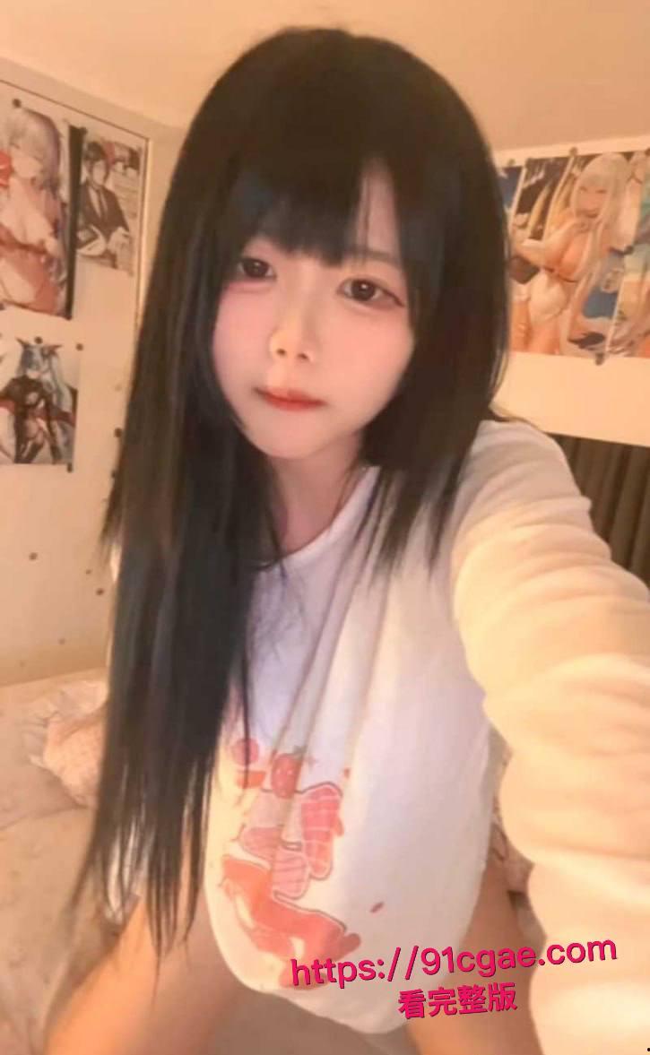 抖音萝莉网红幸酱露脸定制私拍 曲线身姿肉感丰腴 近景特写自慰捅穴 嫩鲍肥而不腻-4