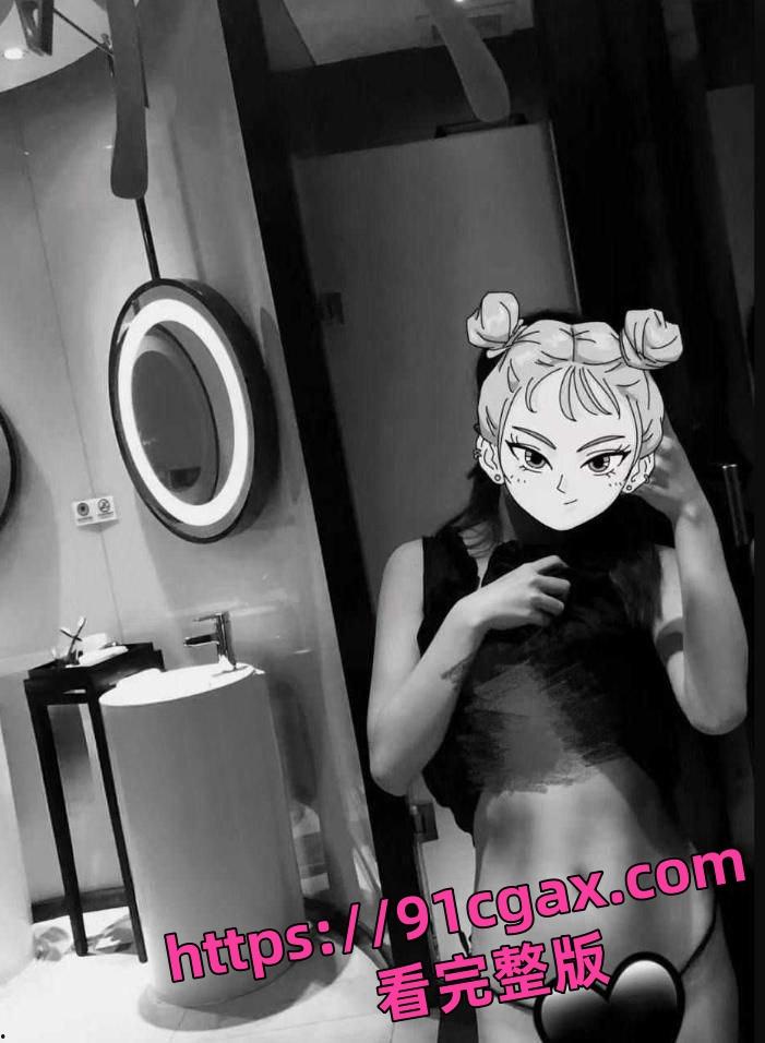 前海航高管的女儿谭昕芸,表面清纯可人,私底下则是名副其实的女海王-2